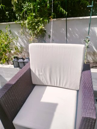 2 Poltrone da giardino con cuscini impermeabili