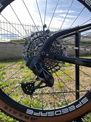 Bicicleta carbono doble Suspensión