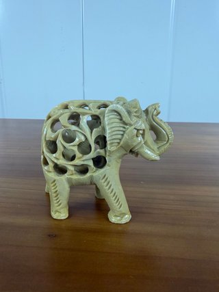 Figura Elefante Tallado