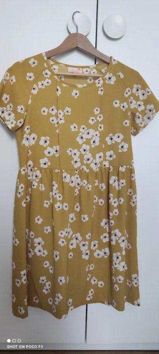 Vestido Dolores Promesas amarillo floral