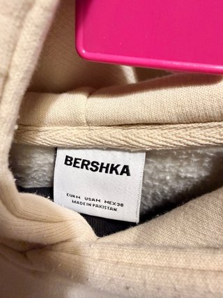 Sudadera beige con capucha