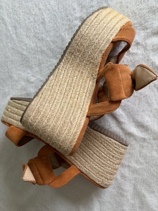 Sandalias ZAPSHOP Marrones con Lazo
