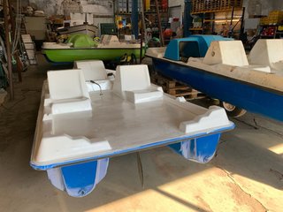 Pedaló ocasión. Venta por lotes.
