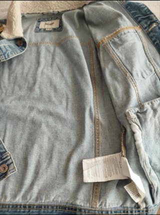 Cazadora vaquera Pull&Bear cuello borreguillo