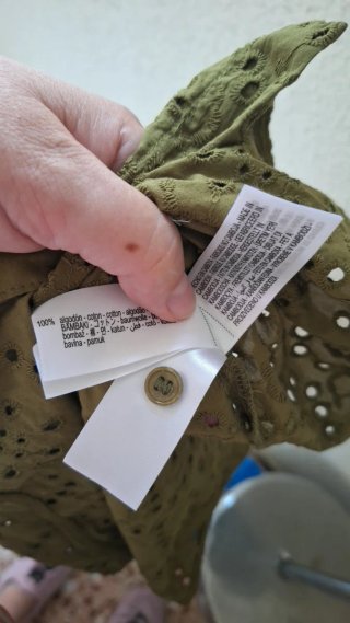 Camisa Zara verde bordada