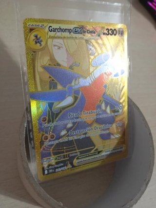 Carta Pokémon Garchomp EX de Cintia 330 PS dorada