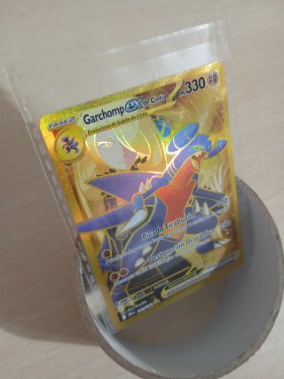 Carta Pokémon Garchomp EX de Cintia 330 PS dorada