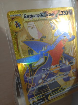 Carta Pokémon Garchomp EX de Cintia 330 PS dorada