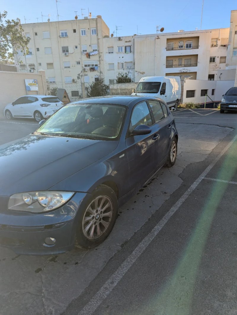 BMW Serie 1 2005 - foto 1