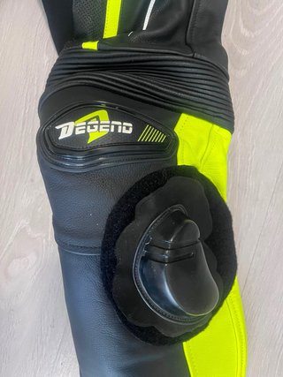 Mono moto 2 piezas degend, negro amarillo