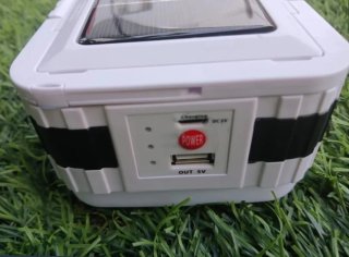 Lámpara LED SANDA Solar y USB