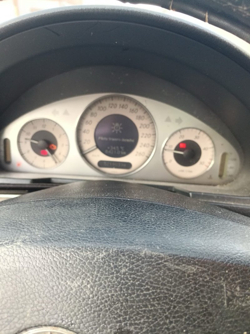 Mercedes-Benz Clase E 2003 - foto 1