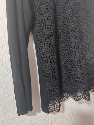 Blusa E&D de encaje negro