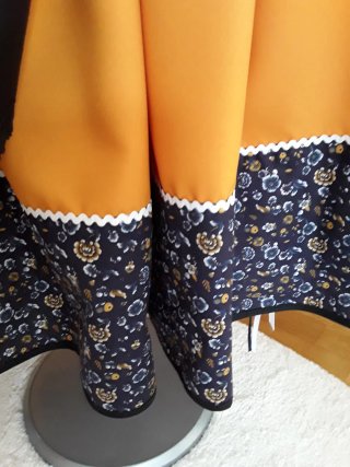 TRAJE NESKA-BASERRITARRA "140 EUROS "