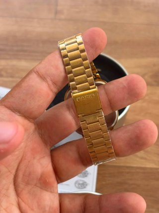Reloj Casio Dorado Vintage Cuadrado