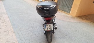 Honda Negra Touring con Baúl