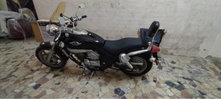 Kymco Venox 250 Negra