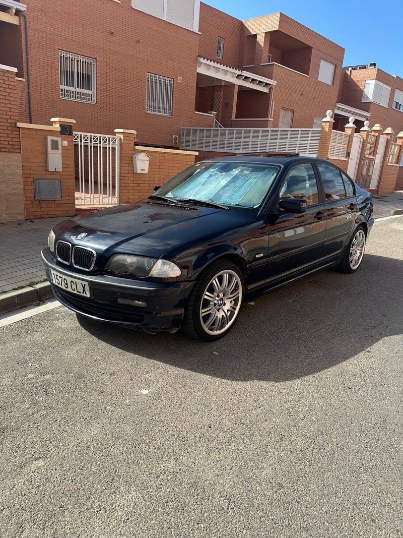 BMW Serie 3 2000 - foto 1