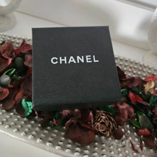 Pulsera Chanel Plata y Blanca
