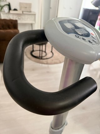 Plaraforma vibratoria para ayudar con la celulitis