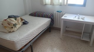 Cama individual con colchón