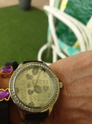 Reloj Guess Mujer Plata y Negro