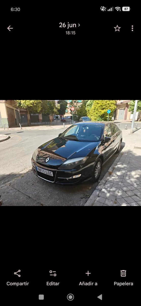 Renault Laguna 2011 - foto 1