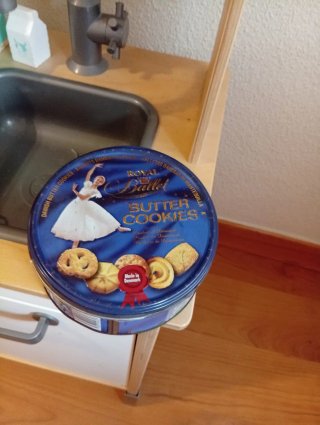Cocina de juguete con accesorios.Hay más accesorio