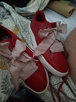 Zapatillas Puma Basket Heart rojas N°41 americano.