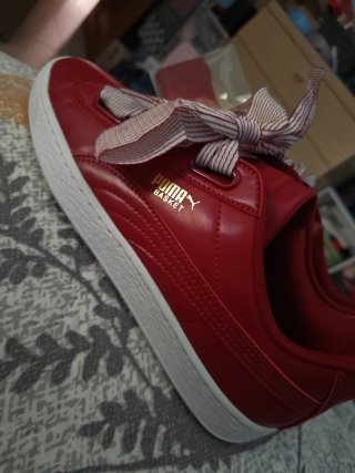 Zapatillas Puma Basket Heart rojas N°41 americano.