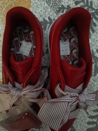 Zapatillas Puma Basket Heart rojas N°41 americano.
