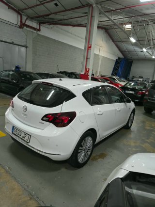 Opel Astra 2015