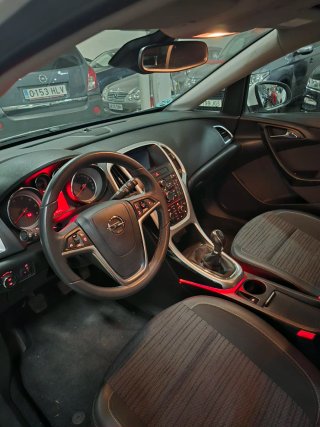 Opel Astra 2015