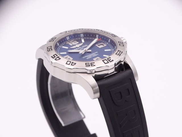 BREITLING Colt 44 Azul A74387