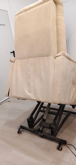 Sillón reclinable eléctrico beige