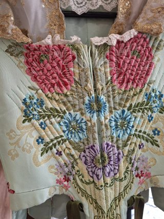 Traje de Fallera