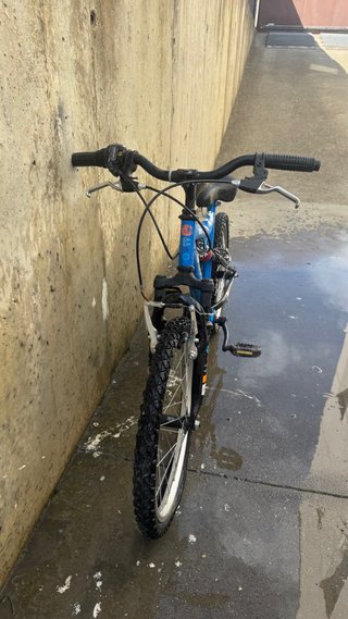 Bicicleta infantil azul