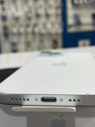 Iphone 15 Blue Como Nuevo
