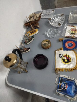 Lote Artículos Decorativos: Cafetera, Barcos, Ceni