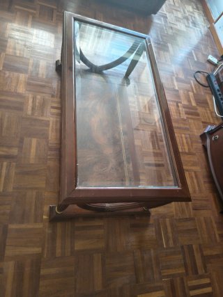 Mueble de madera maciza estilo clásico