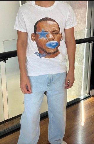 Camiseta Lebron James Bubble Gum Star