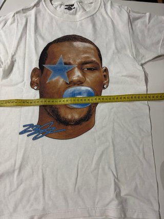Camiseta Lebron James Bubble Gum Star