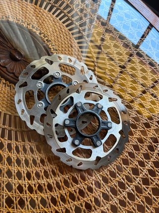 Discos Shimano SM-RT70 140mm