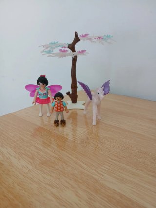 Playmobil Hada y Pegaso ,arbol patinero Todo 5€