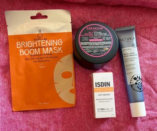 Lote cosmética: Mascarilla, Crema, Protector Solar
