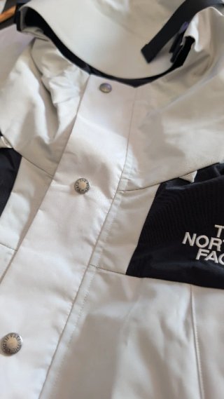 Chaqueta The North Face Gore-Tex Gris Negra