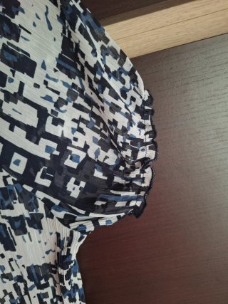 Abito lungo Ragno bianco nero e blu con rose blu