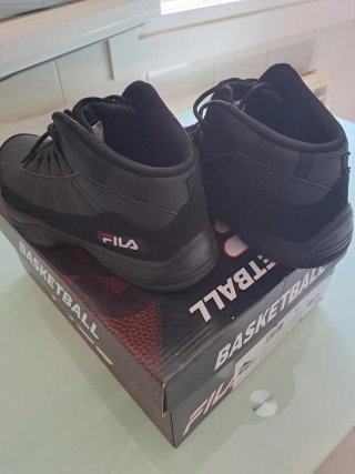 Zapatillas Fila Baloncesto Negras Talla 41