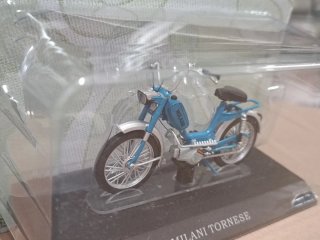 Modellino Motorino Milani Tórnese 1:18