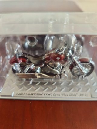2 motos a escala 1:24 Harley Davidson